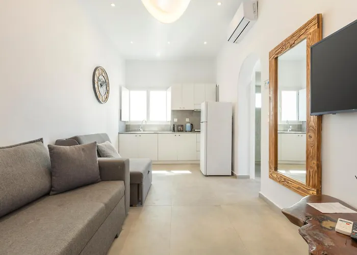 Mykonos Eight Apartman *