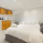 Mykonos Eight Apartment